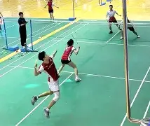 爱游戏娱乐-季后赛巅峰对决！剑门烈马队险胜蓬莱风暴队，羽毛球赛场再起波澜；轮换效果显现(甘肃风暴四方羽毛球俱乐部)